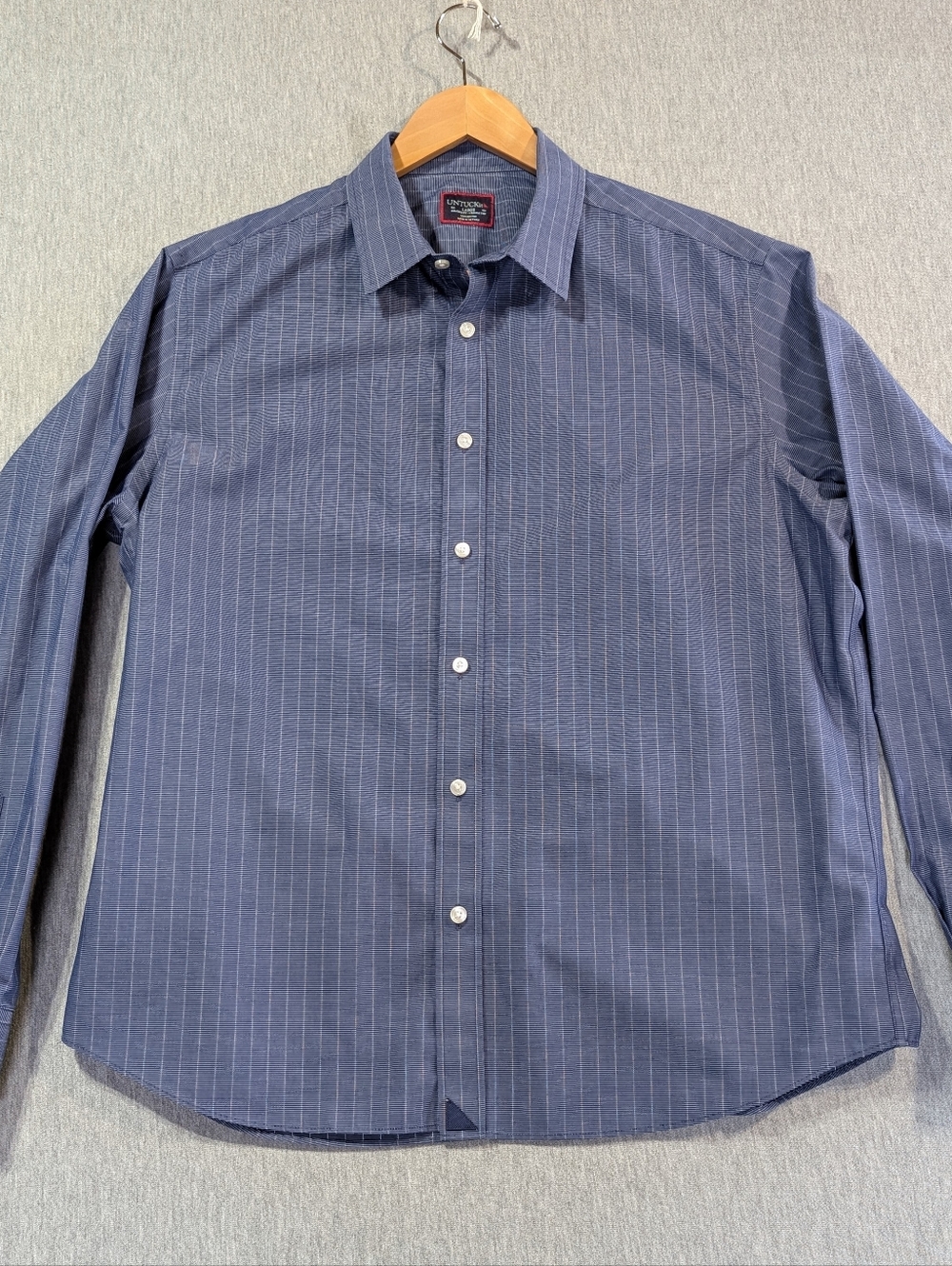 UNTUCKit Free Gifford Button Dress Shirt Men's Large Navy Blue Relaxed Fit